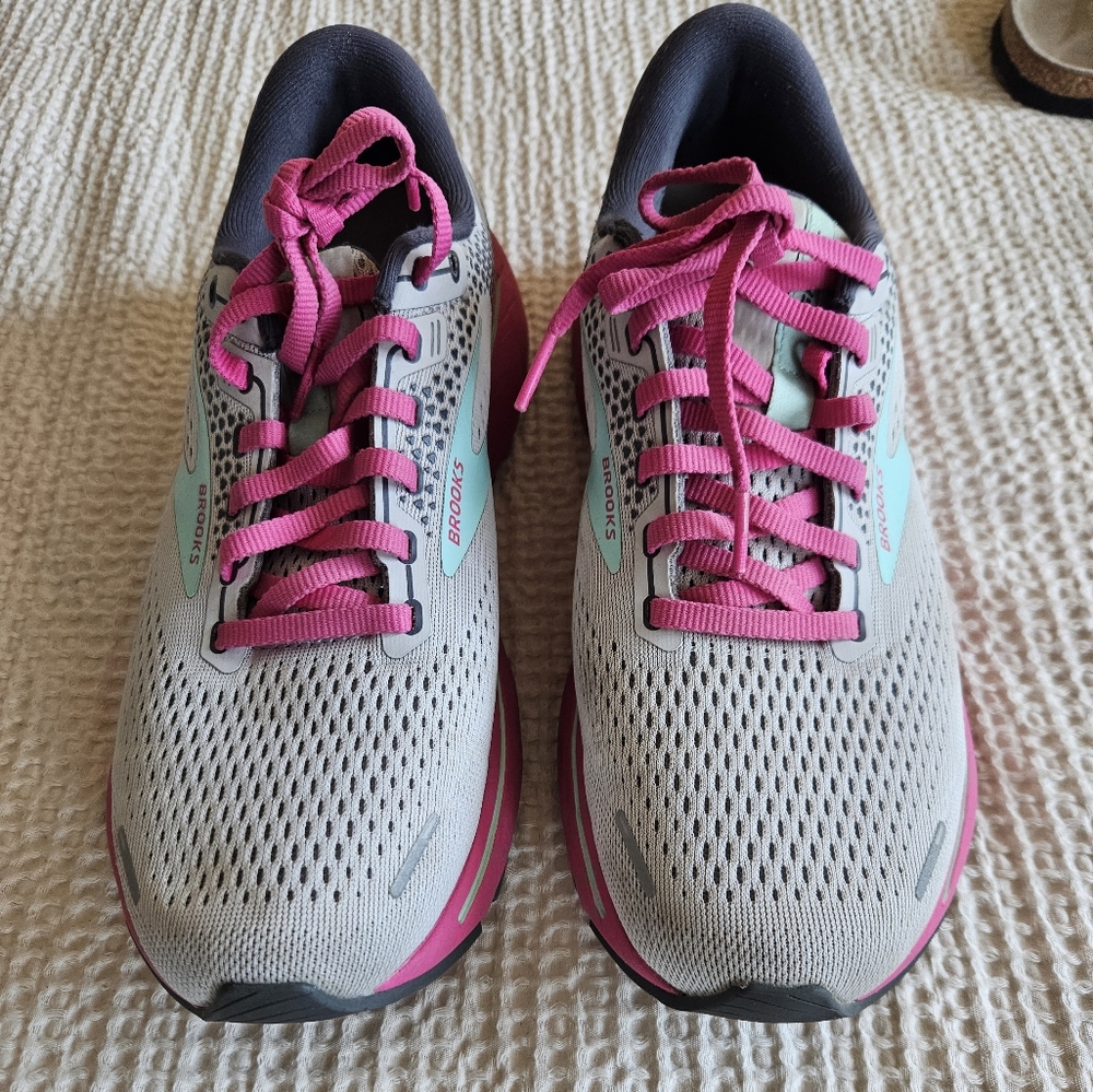 Brooks women ghost 14 running shoes in oyster yucca pink size 10 medium